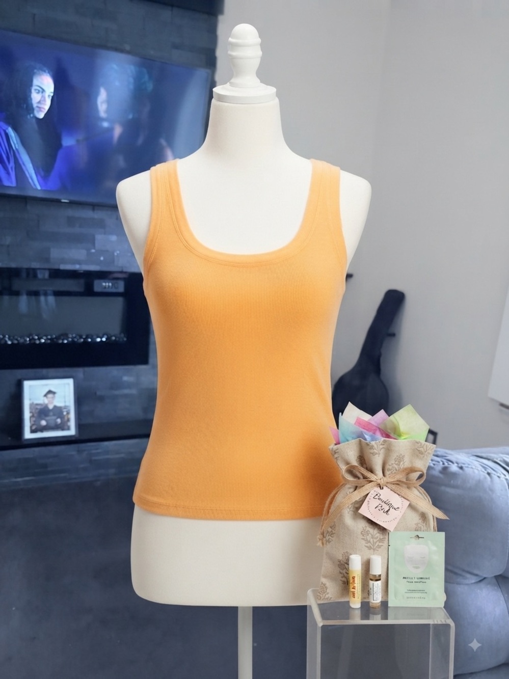 NWOT aerie Ribbed Scoop Tank Top-L & Beauty Gift Bag